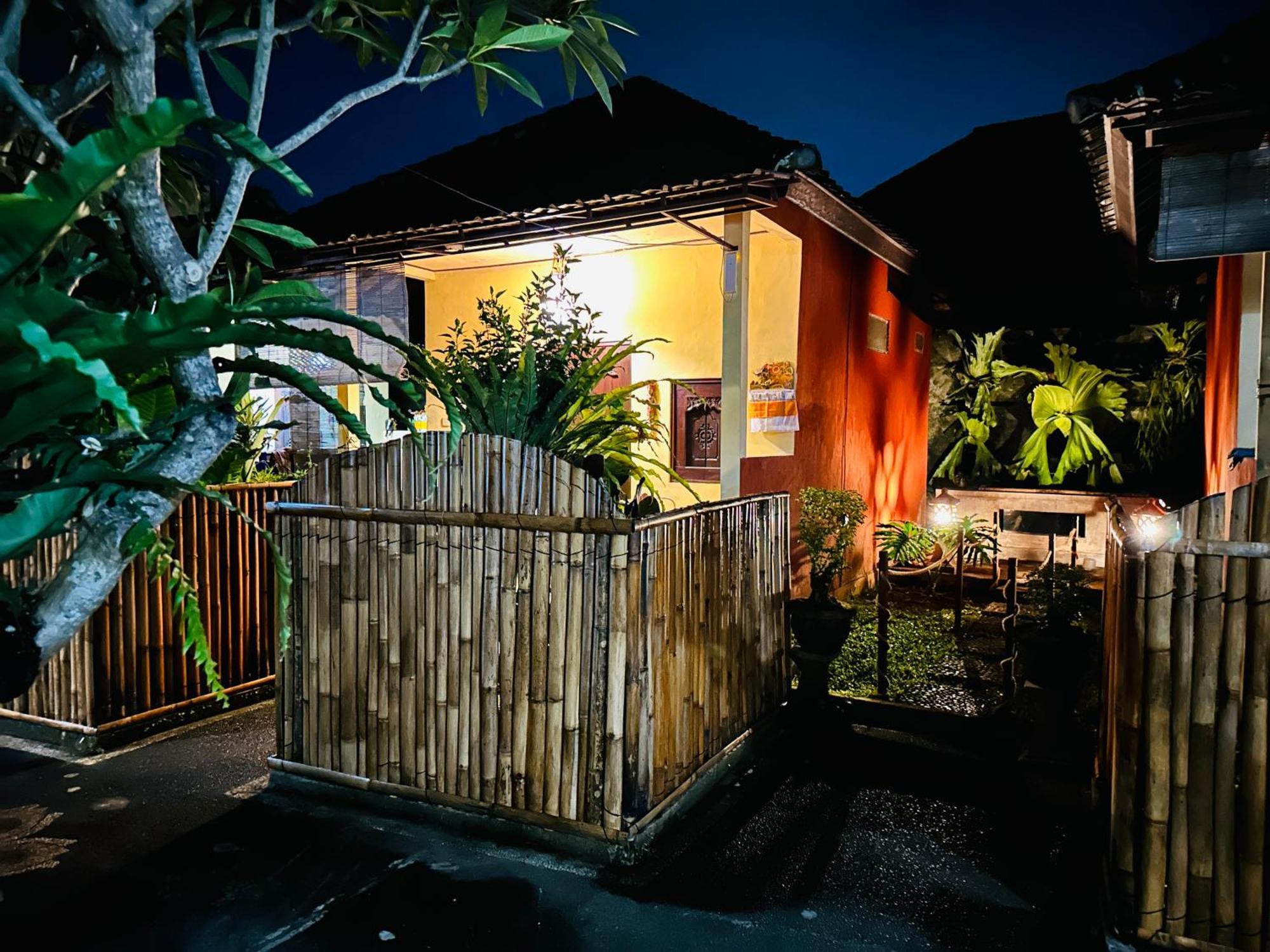 Ayye Bungalows Ubud Exterior foto